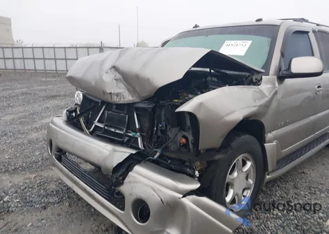 2003 GMC Yukon Xl 1500 Denali z USA, uszkodzony, nr VIN 1GKFK66U13J276806